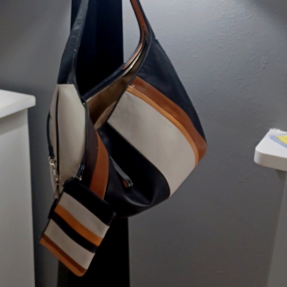 VINTAGE COACH WRISTLET & 15in MATCHED COACH STRIPED HOBO ERGO BAG - Picture 16 of 16